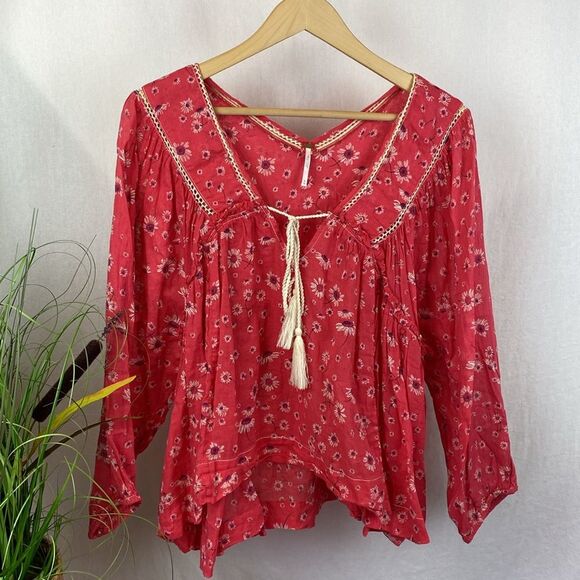 Free People Floral Print Pink & White High Low Loose Fit Cottagecore Boho Top M - Picture 2 of 5